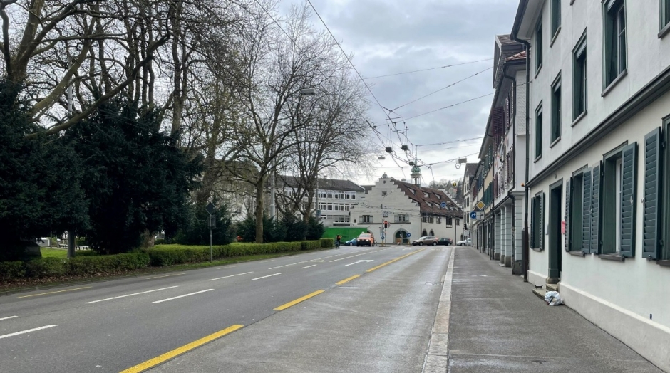 Rorschacher Strasse mit Waaghaus im Hintergrund